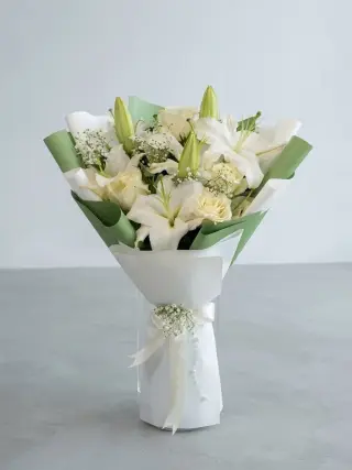 Beyaz Lilyum ve İthal Beyaz Güller